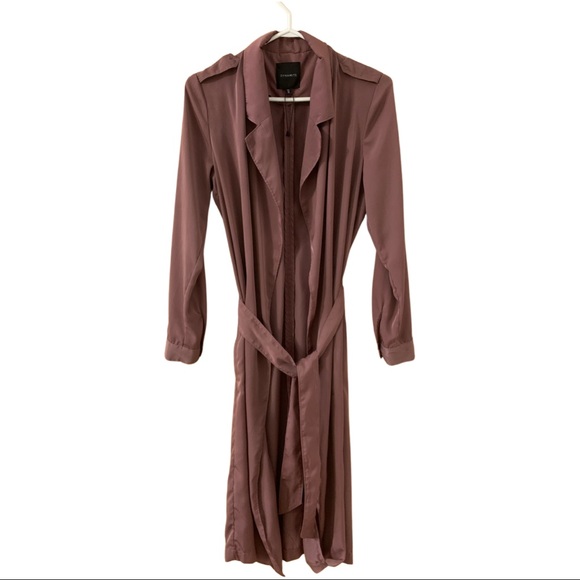 Long dusty pink collared shirt with pockets and robe tie - Picture 2 of 7